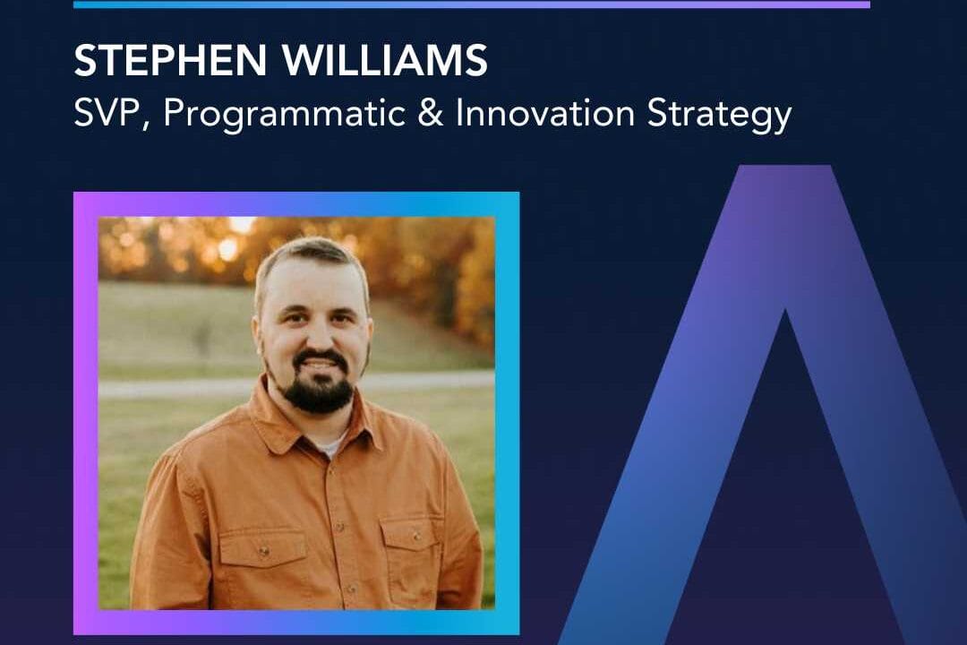 Interview with expert, Stephen Williams, SVP Programmatic & Innovation Strategy, portrait with autumn background.